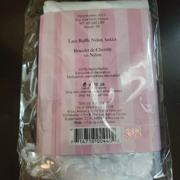 Leg Avenue Lace Ruffle Anklet Socks - Picture 3 of 3